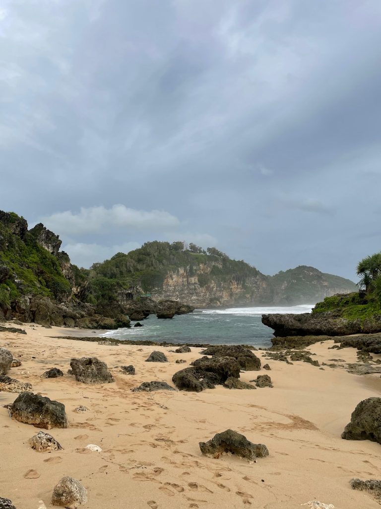 Menikmati Alam: Kunci Hidup Sehat, Tenang, dan Positif